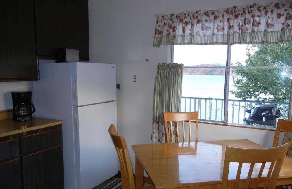 Blue Fish Cove Resort Clearlake Oaks ภายนอก รูปภาพ
