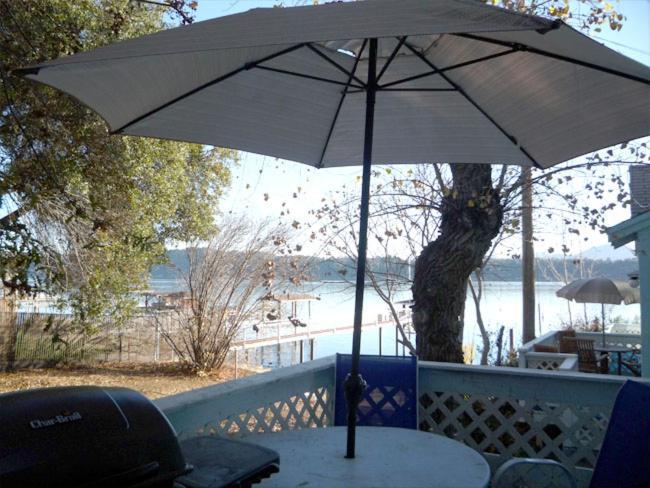 Blue Fish Cove Resort Clearlake Oaks ภายนอก รูปภาพ